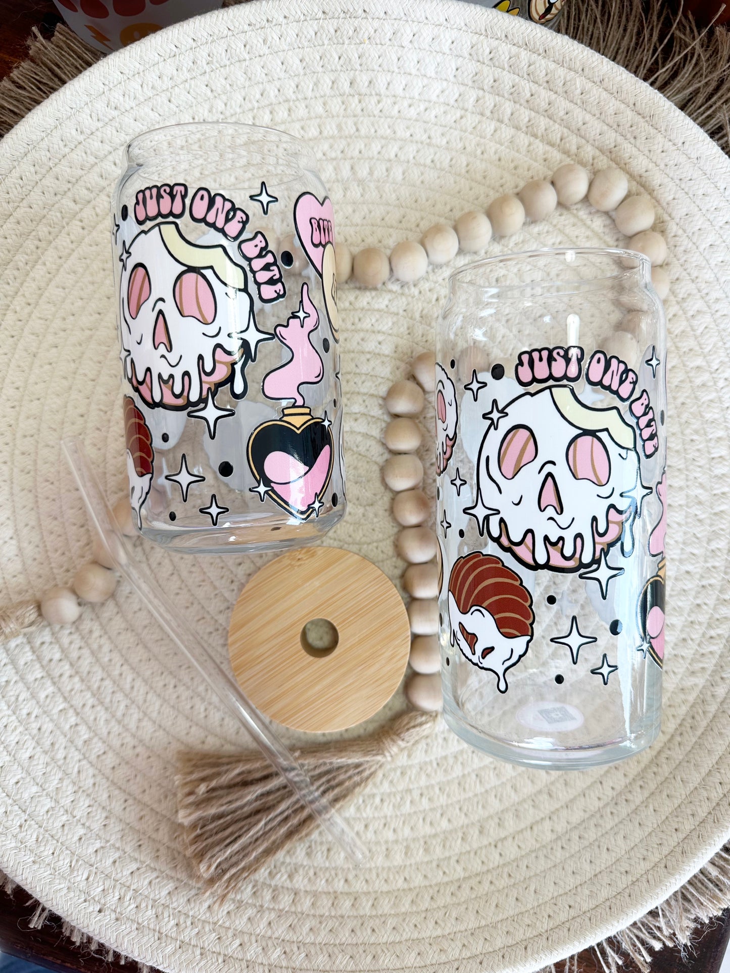 Dripping Conchas Glass Can