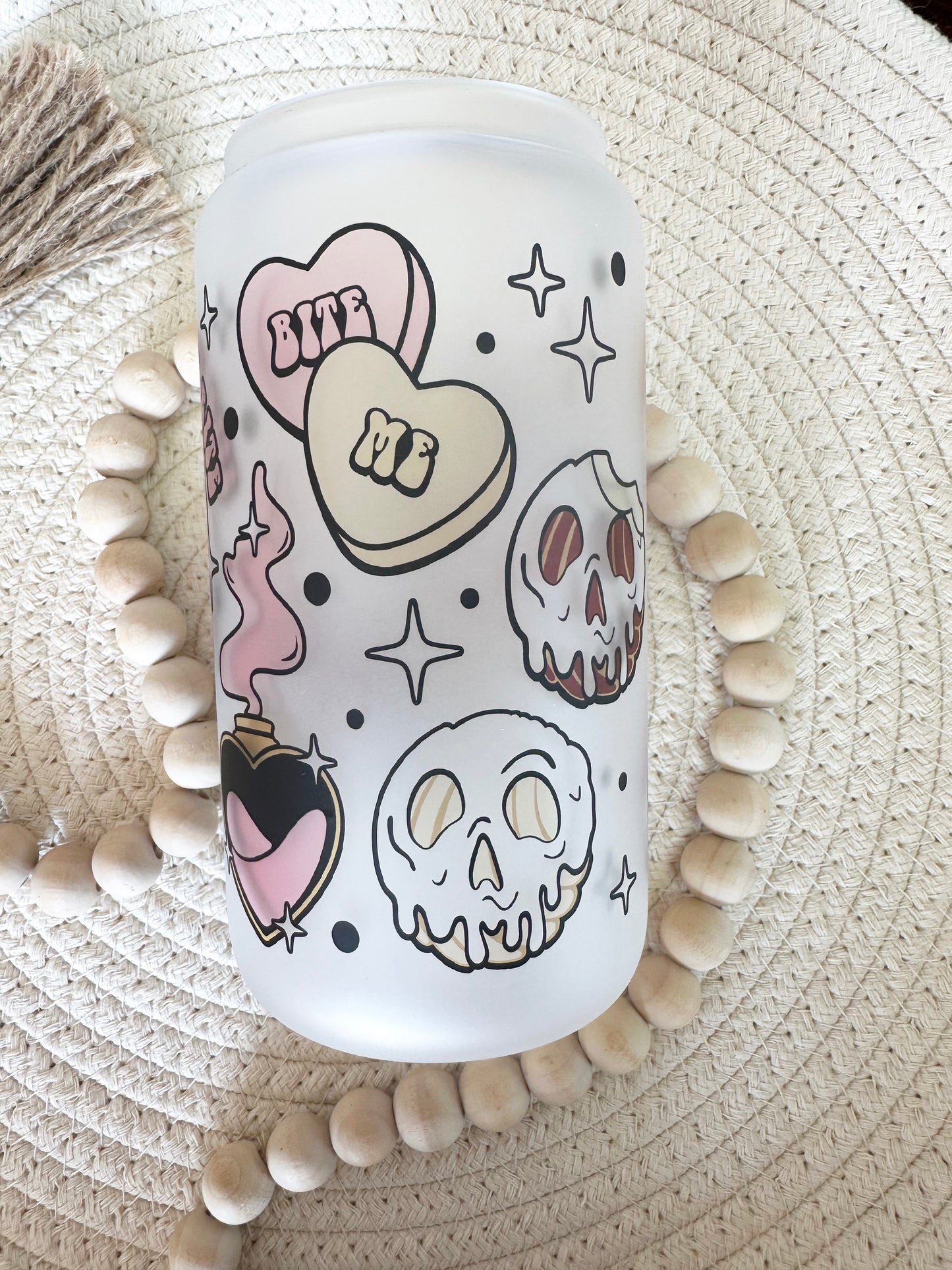 Dripping Conchas Frosted Glass Can